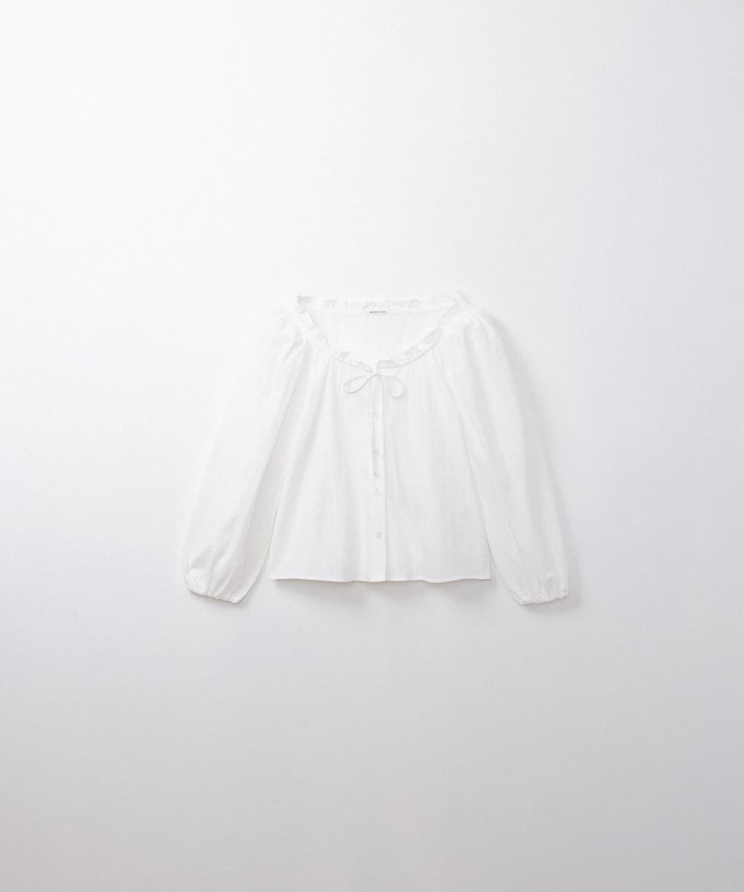 아카이브제이투유 보트넥 타이드 셔링 블라우스 (ivory)