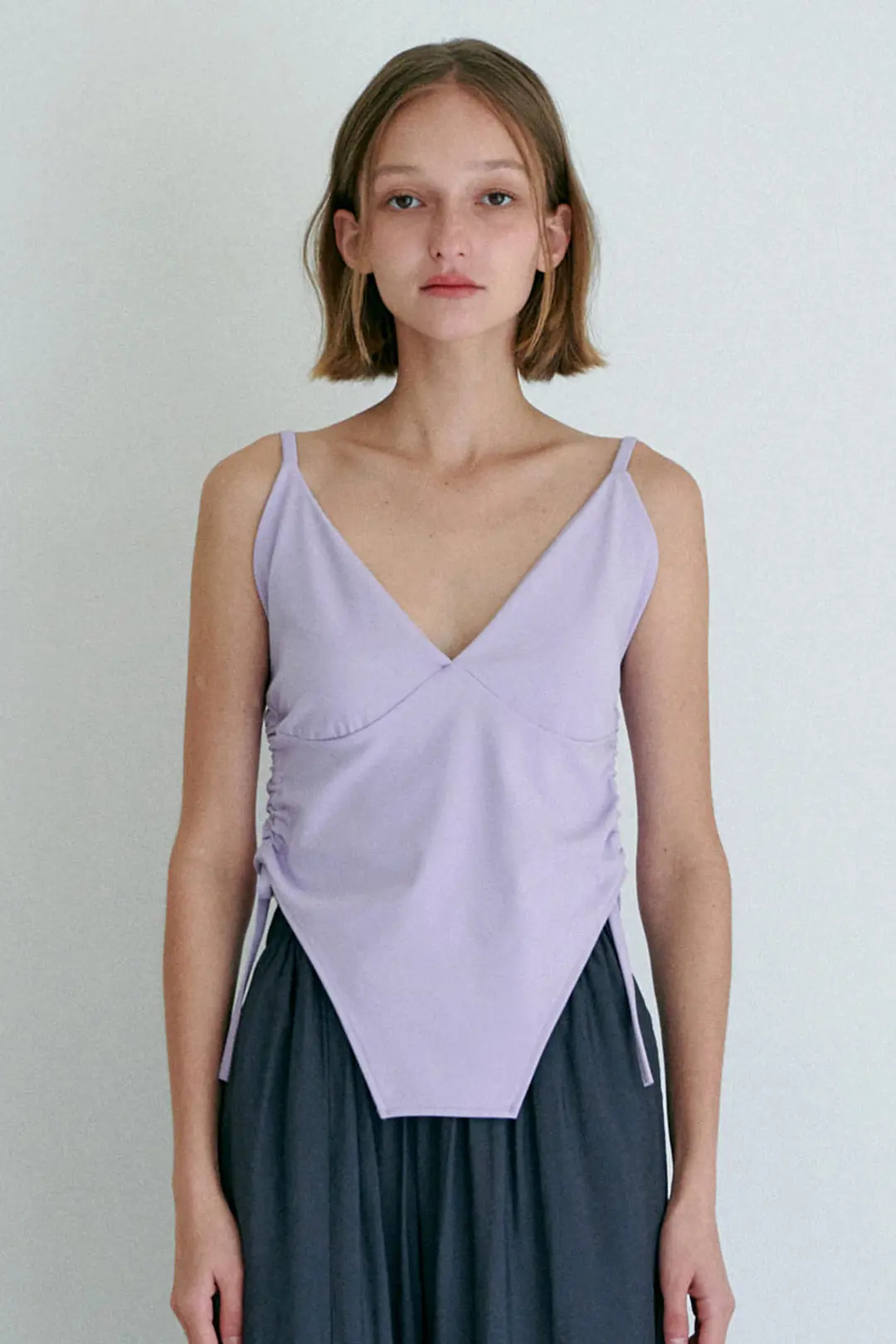 모이페어 LIGHT STRAP SLEEVELESS / PURPLE